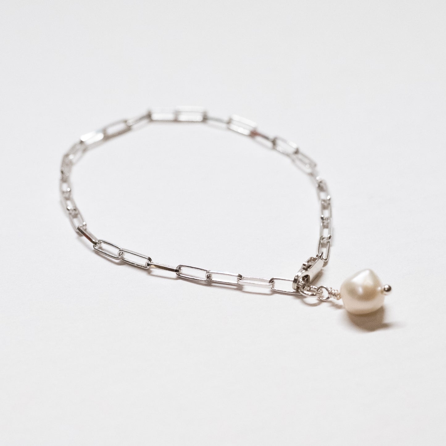 Mini Chainlink Bracelet - Freshwater Pearl
