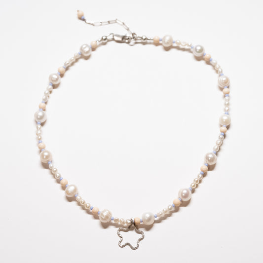 Pearl Necklace Choker with Silver Pendant