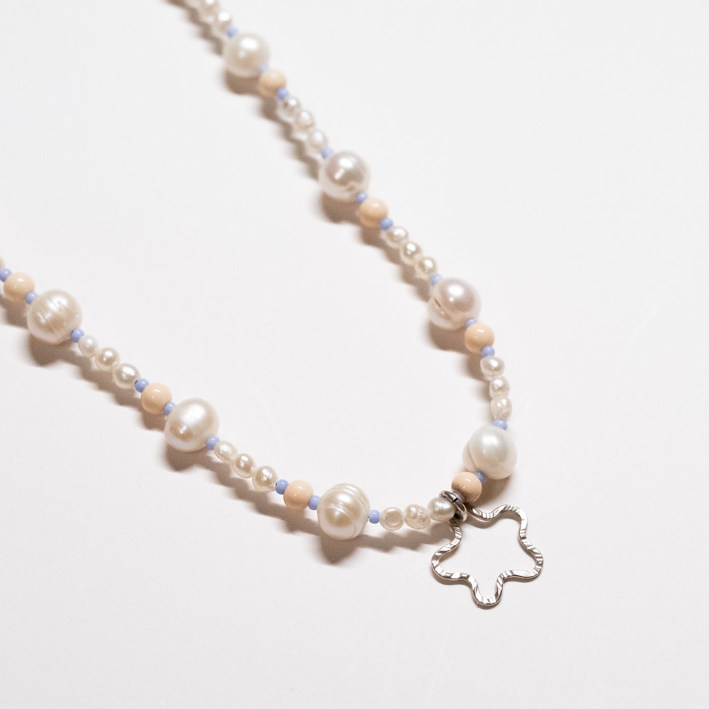 Pearl Necklace Choker with Silver Pendant