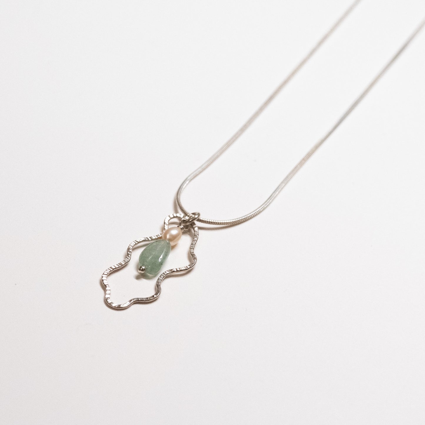 Squiggly Pendant Necklace - Aventurine