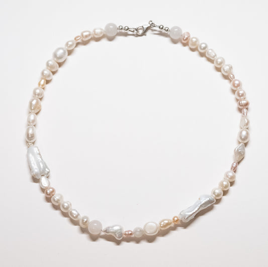 Mixed Pearl Necklace - Collar