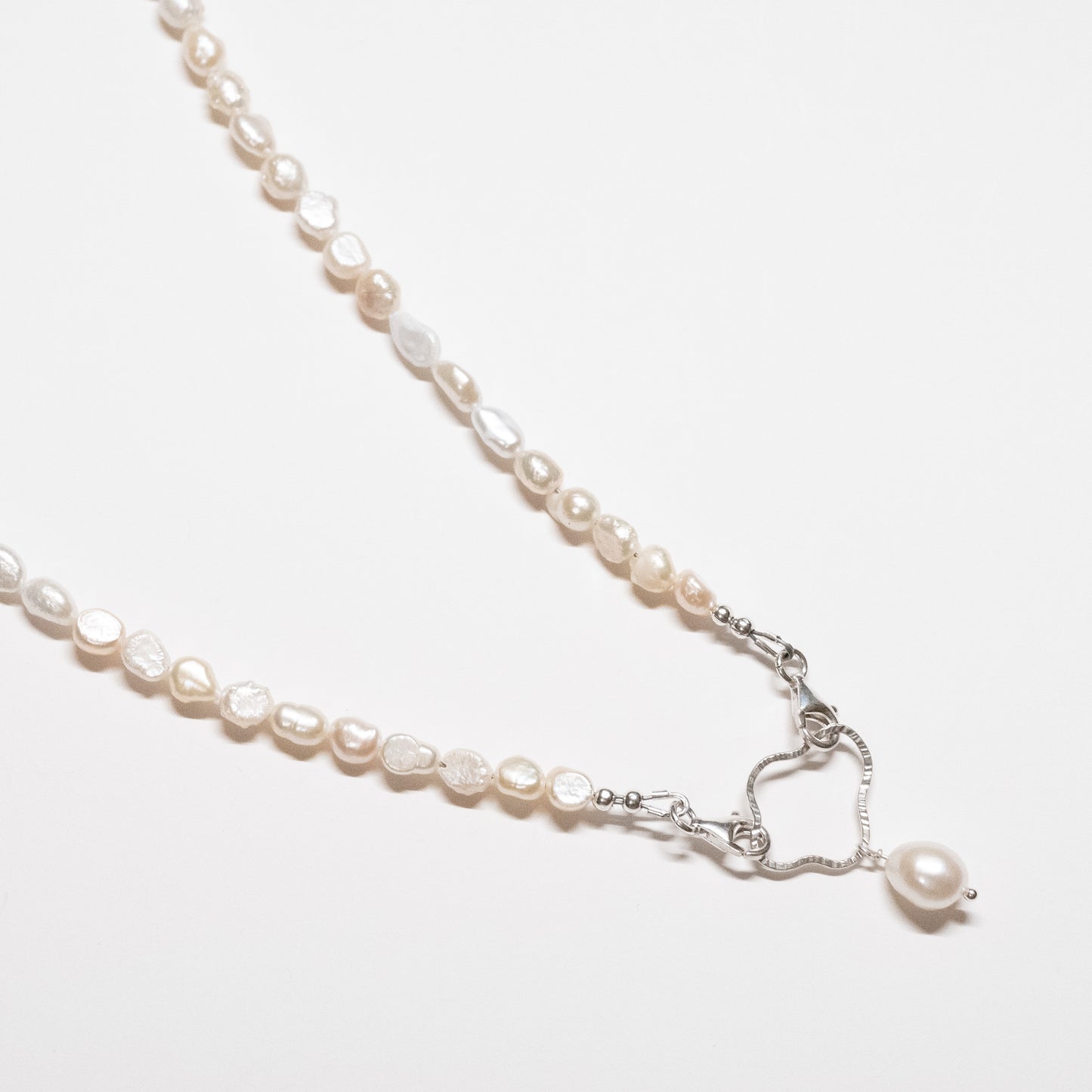 2-in-1 Pearl Necklace With Pendant Drop