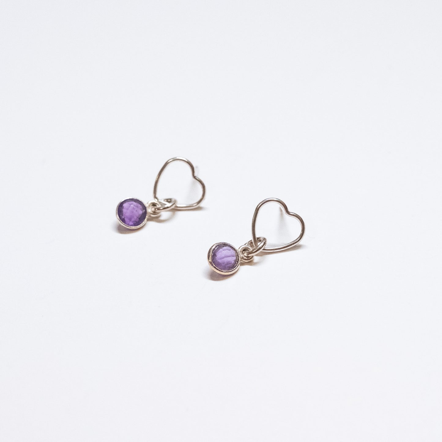 Heart Studs - Amethyst