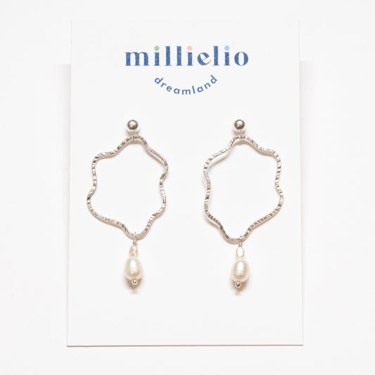 Squiggly Earrings - Pink Pearls