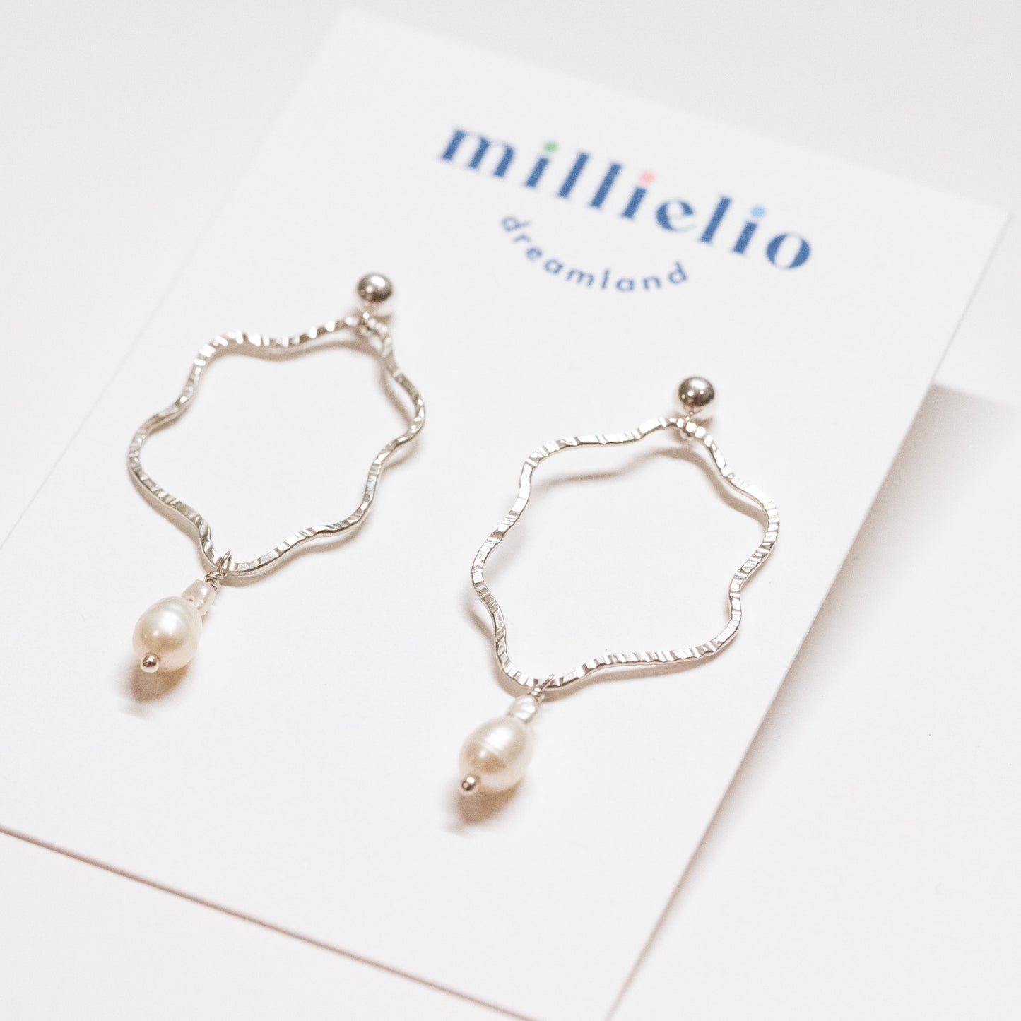 Squiggly Earrings - Large + Small Pearls