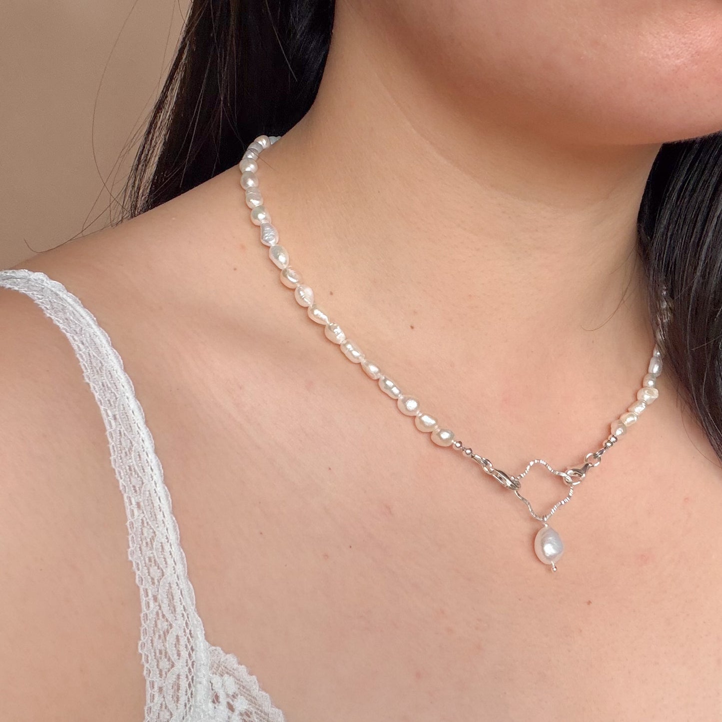2-in-1 Pearl Necklace With Pendant Drop